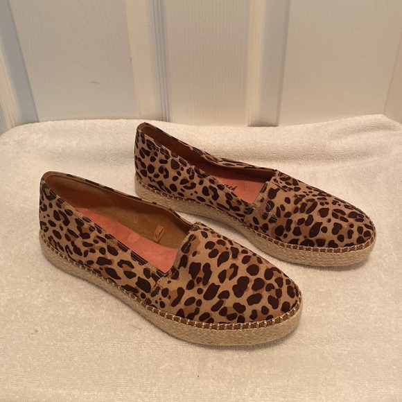 Dr. Scholl’s Animal Print Slip Ons…size 10M - Picture 4 of 8